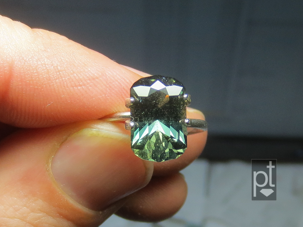 Color-Change Sapphire, Diamond Grading lamp
