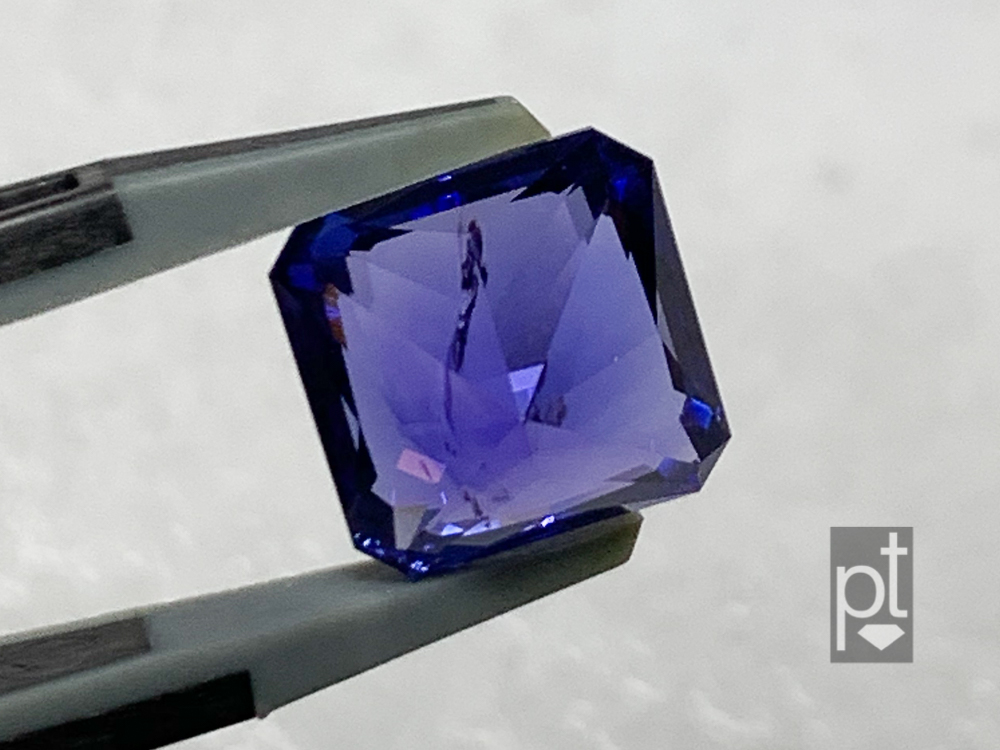 large fracture in tanzanite, from pavilion